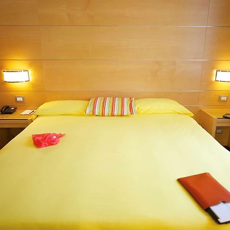 Ibis Styles Parma Toscanini Екстер'єр фото