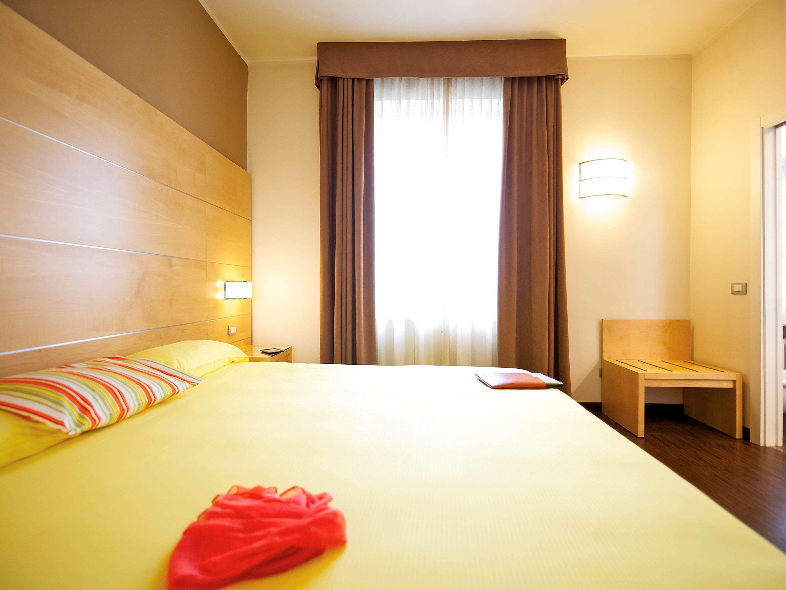 Ibis Styles Parma Toscanini Екстер'єр фото