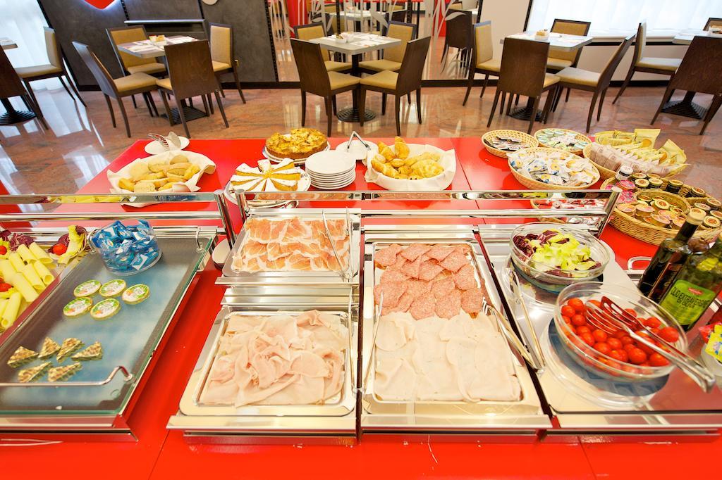 Ibis Styles Parma Toscanini Екстер'єр фото